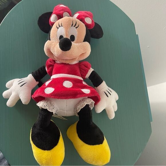 Minnie Mouse Disney Parks stuffed toy - Picture 1 of 8
